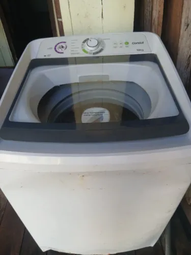Maquina de lavar com defeito