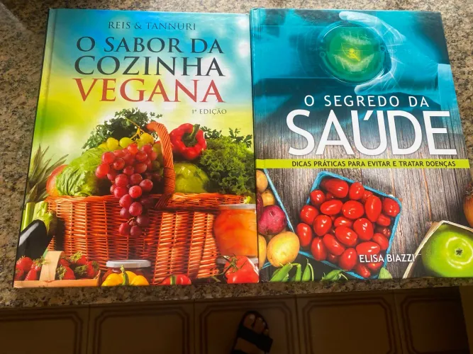 KIT 2 LIVROS SAÚDE E COZINHA VEGANA