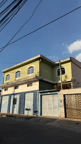 Vende-se casa em Betim, região do PTB