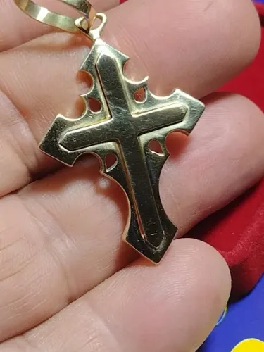 Pingente Chapa Lisa Cruz Fosca Ouro 18 Kilates Peso 8 Gramas 30 mm