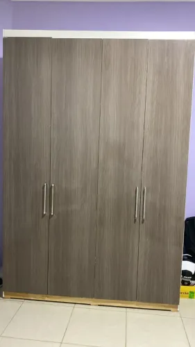 Guarda roupa 4 portas