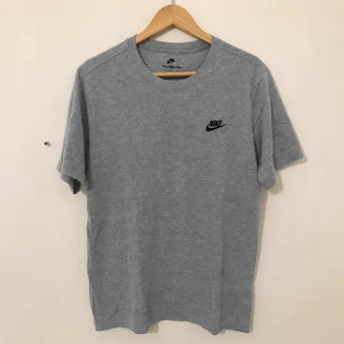 Camiseta Nike Basic (M)
