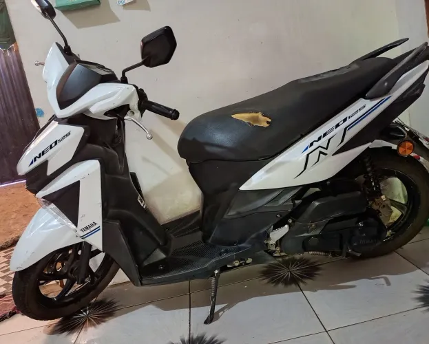 Vendo moto neo 125 automático ano 2019 único dono.