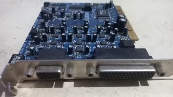 Placa de áudio Delta LT 1010 M-Audio