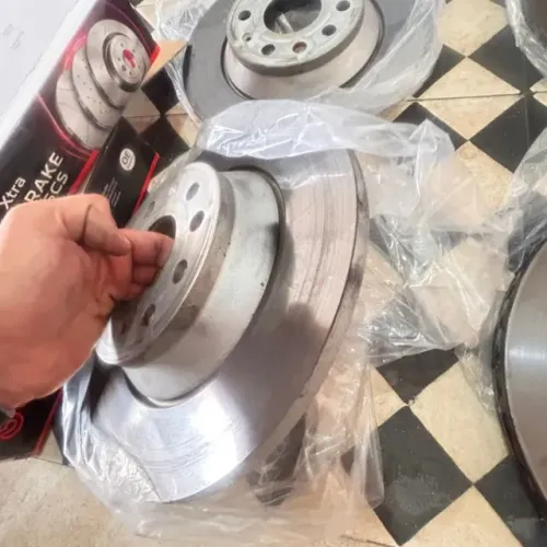 Disco de freio e pastilha traseiro original novo Jetta GLI Golf, audi - Fremax BD5642