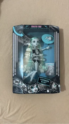 Lagoona Blue - Reel Drama ( LACRADA )