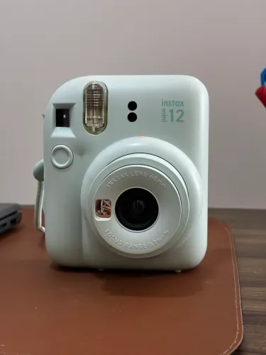 Instax mini 12 verde (minty green) - filme novo 