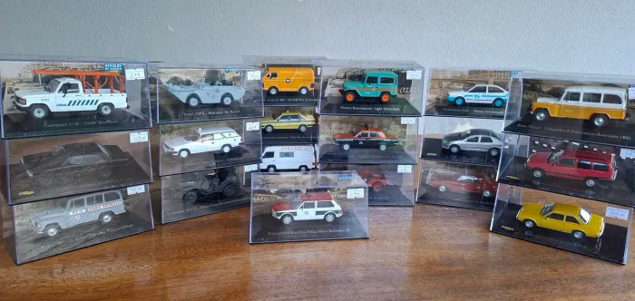 Miniatura carros brasileiros e veiculos de serviço