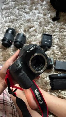 Camera - Canon EOS 80D