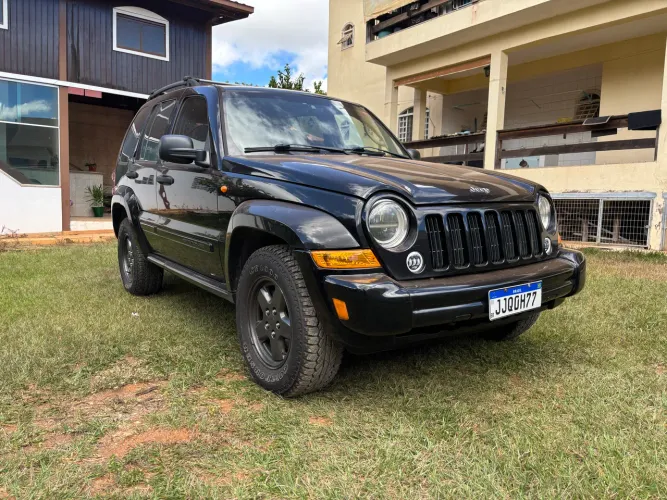 Jeep Cherokee Sport 3.7 4X4 V6 12V Aut. 2005