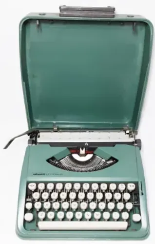 Máquina de Escrever Olivetti Lettera 32 Original - Funcionando Perfeitamente