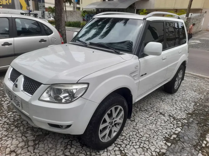 Mitsubishi Pajero TR4 2.0/ 2.0 Flex 16V 4X4 Aut. 2013