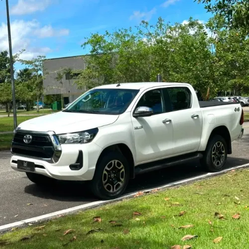 Toyota Hilux CD SRV 4X4 2.8 TDI Diesel Aut. 2024