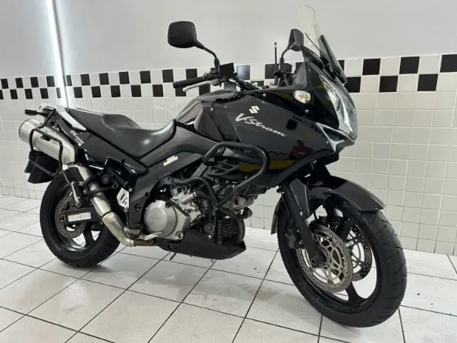 suzuki Vstrom 1000
