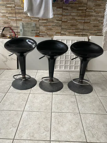 Banqueta alta giratória 