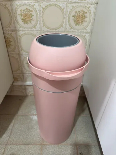Lixeira antiodor rosa