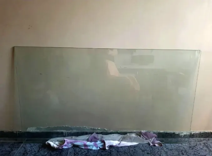 2 Tampos de Vidro ( mesa de Jantar e canto. )