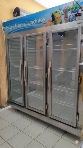 Refrigerador a seco Refricon 1350litros - Excelente Estado