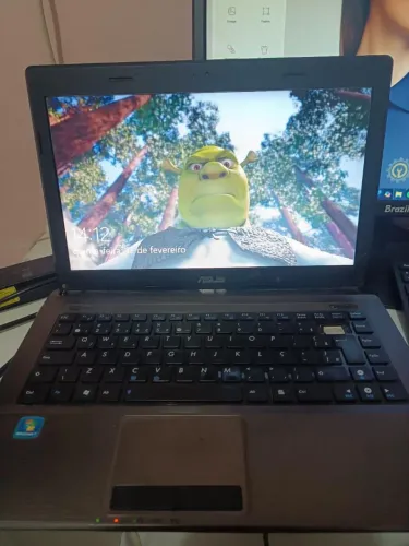 Notebook Asus (Funciona perfeitamente)