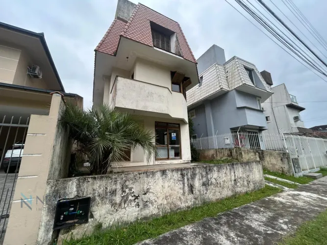 Casa para Locação no Itacorubi, Florianópolis | 4 Dorms