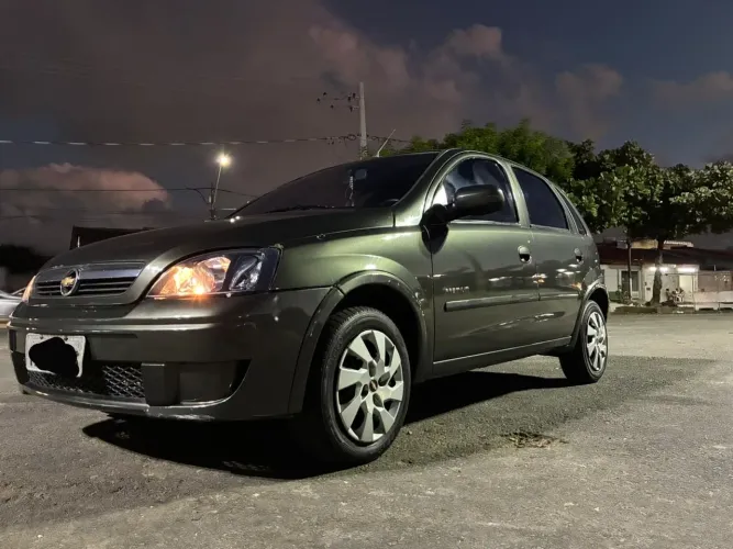 Chevrolet Corsa Hat. Premium 1.4 8V Econoflex 5P 2010