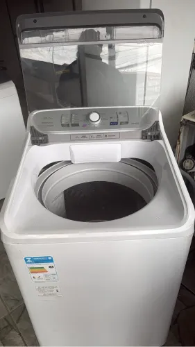 Vende se máquina de lavar Panasonic 12 KG com garantia