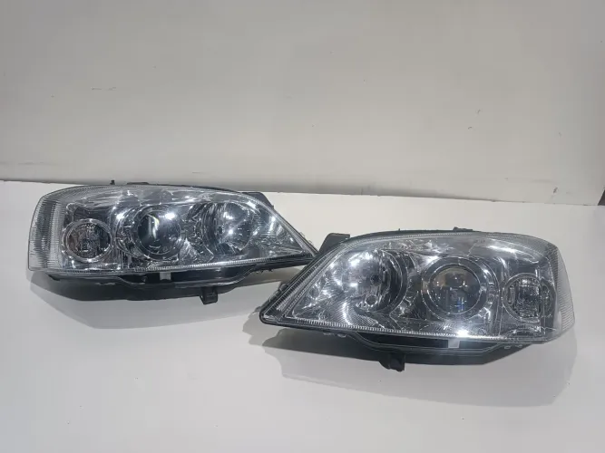 Par de Farol Astra 2003/2012 ORIGINAL Impecável Recondicionado 
