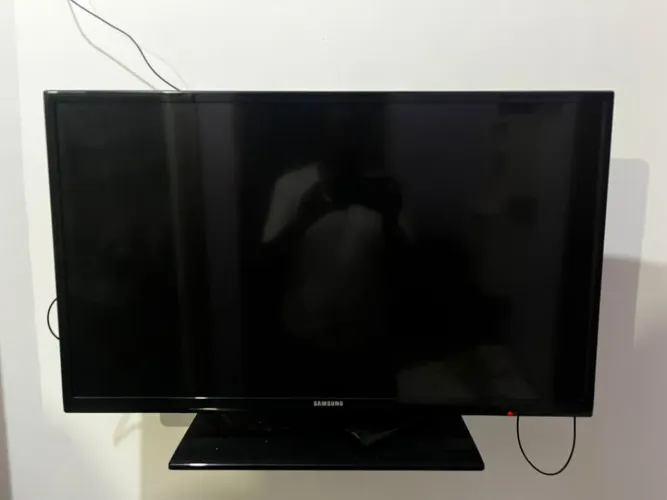 Tv samsung 32 polegadas imagem escura e com som