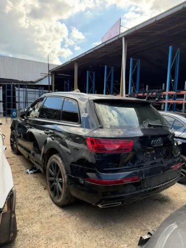SUCATA DISPONÍVEL PARA PEÇAS Audi Q7 V6 3.0 Turbo Diesel 2017/2018 272 CV
