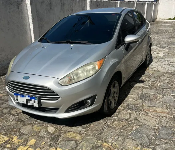 Ford Fiesta Sedan 1.6 16V Flex Mec. 2015