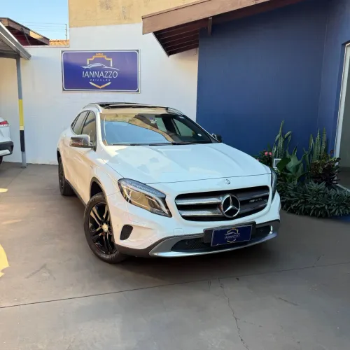 Mercedes-Benz GLA 200 Vision 1.6/1.6 TB 16V Flex Aut. 2015
