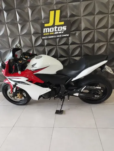 CBR 600F ANO 2013 IMPECÁVEL