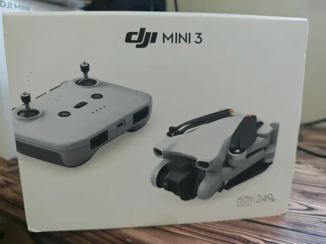 DJI mini 3 standart controle sem tela (LACRADO)