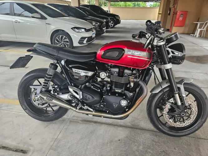 Triumph speed twin 1200cc 23/23 + acessórios 