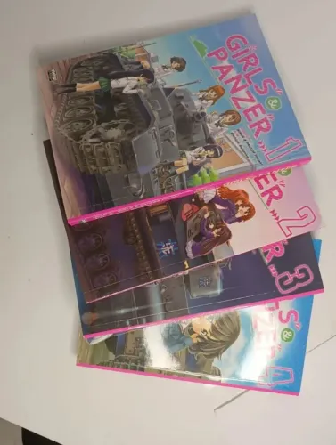 Girls & Panzer 1-4