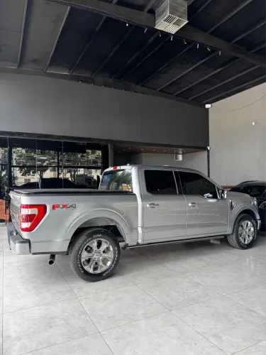 Ford F-150 Platinum 4X4 5.0 V8 2023