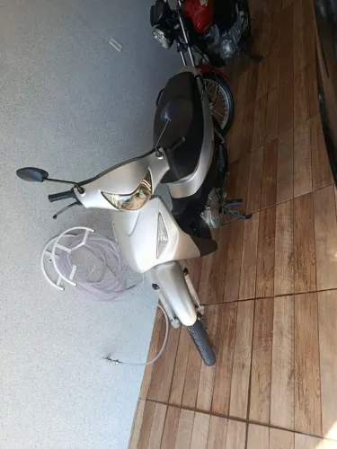 Vendo biz partida elétrica