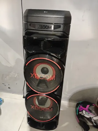 Caixa acústica LG RNC9 XBOOM 2000w