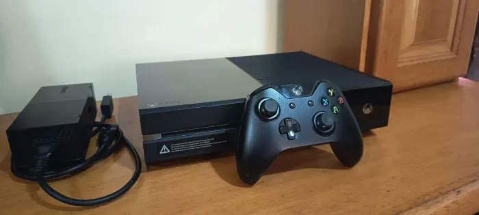 Xbox One Perfeito todo Original + Brindes