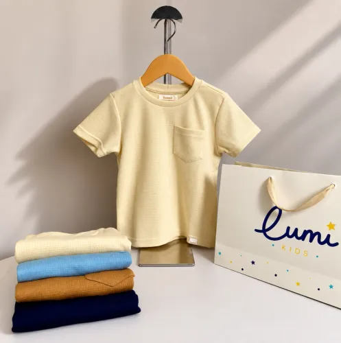 Camisa básica menino com textura