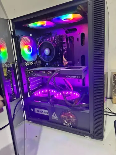 PC gamer + perifericos    Config : ryzen 5 3500x + coller box Adm novo  placa de video: rx