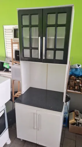 ARMÁRIO DE COZINHA