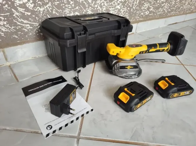Maquina De Assentar Piso Elétrica Recarregável Com 2 Baterias