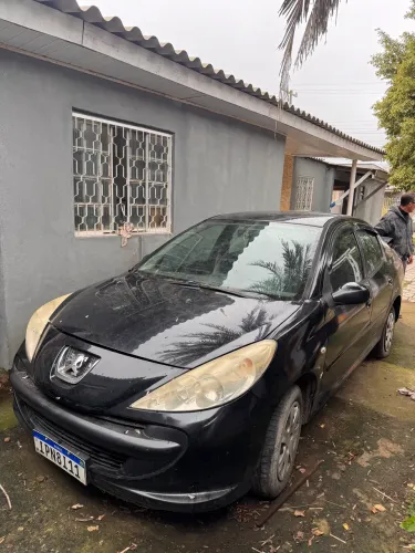 Peugeot 207 Sedan Passion XR 1.4 Flex 8V 4P 2009