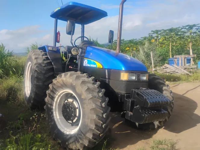 Trator New Holland motor MWM 2007