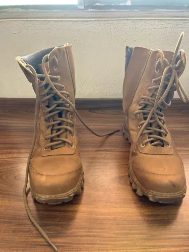 COTURNO MILITAR
