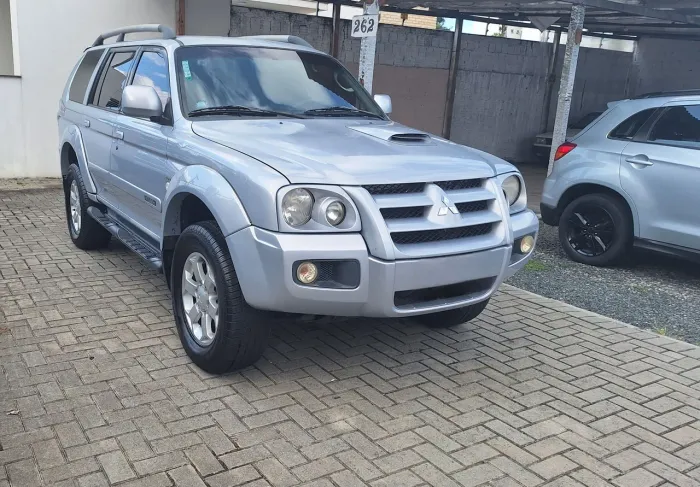 Mitsubishi Pajero Sport HPE 2.5 4X4 Diesel Aut. 2010
