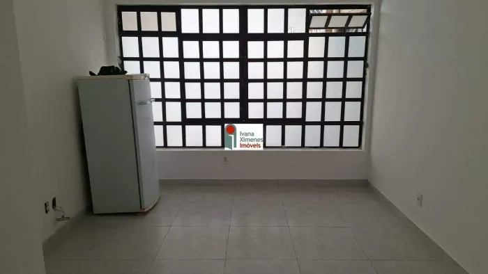 EXCELENTES SALAS NA AVENIDA URUGUAI .