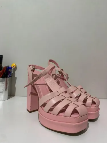 Sandália Arezzo tamanho 37
