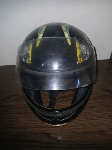 Capacete